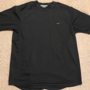 Men’s Nike XXL Athletic Dri-Fit Short Sleeve Shirt.